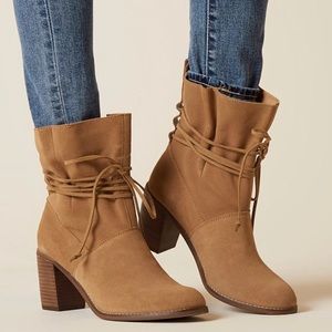 Toms Mila suede bootie